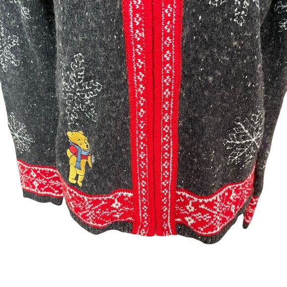 Disney Store Womens Small Full Zip Sweater Vintage Winnie The Pooh Snowflake - Picture 6 of 8